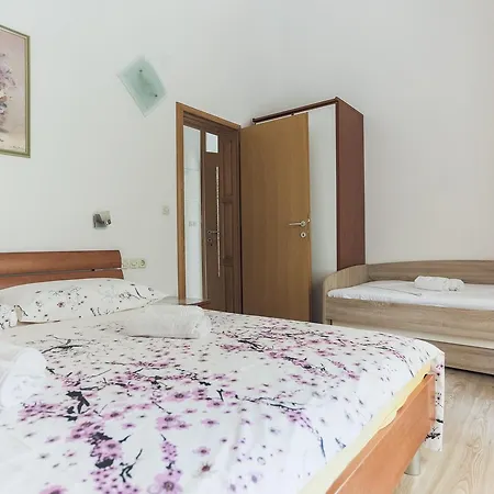 Goic דירה *